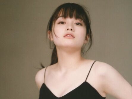 【画像】橋本環奈、しゃぶりたいすぎるナマ腋www