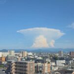 【人類滅亡】熊本震度7直後に超巨大なきのこ雲が発生！ラピュタか？