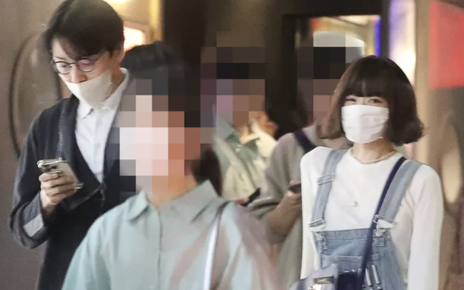 【朗報】成田悠輔(40)さん、椎名林檎(47)とセッ■スwww