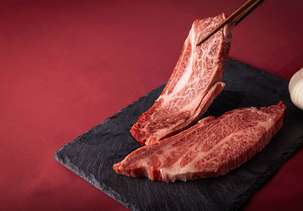 有名人「焼肉うっま！」仕掛人「それはスーパーで買ったグラム1500円の生肉でーす」スタッフ「ｸｽｸｽ」←これwww