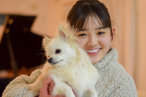 【画像】スクールドッグを導入した学校　→　JK「犬のために学校行きたくなる」