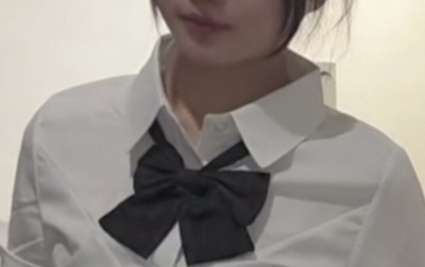 【画像】山崎邦正の娘（JK）可愛すぎワロタwww