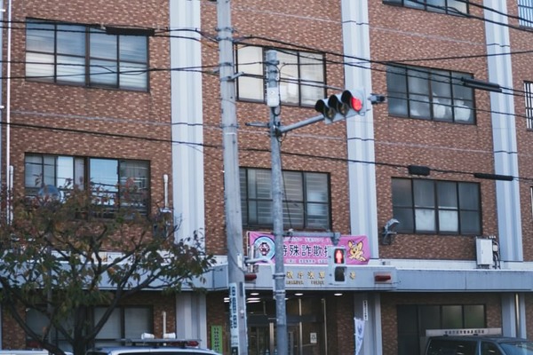 ババア「交通安全協会への献金を…」俺「任意ですよねえ！？」結果⇒ｗ