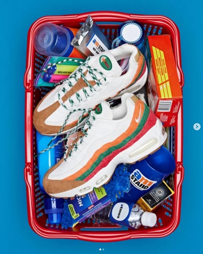 セブンイレブン、ナイキを提訴 「NIKEさんさあ、7月11日にこの色の靴を発売するって、これお前やってんな」（※画像あり）
