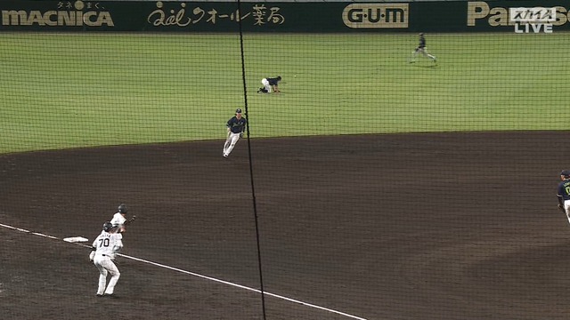 ヤクルト・山野辺、サヨナラエラーwww