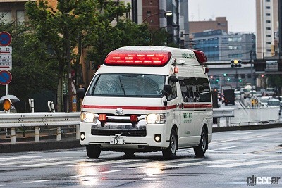 【動画】救急車に道を譲った結果、アホほど煽られてしまうwww