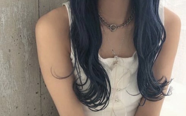 【画像】こういう性欲がバカ強そうな女子www