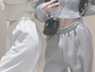 【画像】最近女子の間で流行ってるスウェットパンツファッションがエロいwww