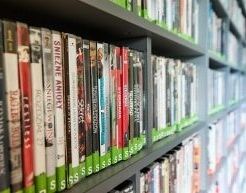 昨日初めてGEOでDVDを借りてきたのはいいんだけどこいつをどうやって再生するか
