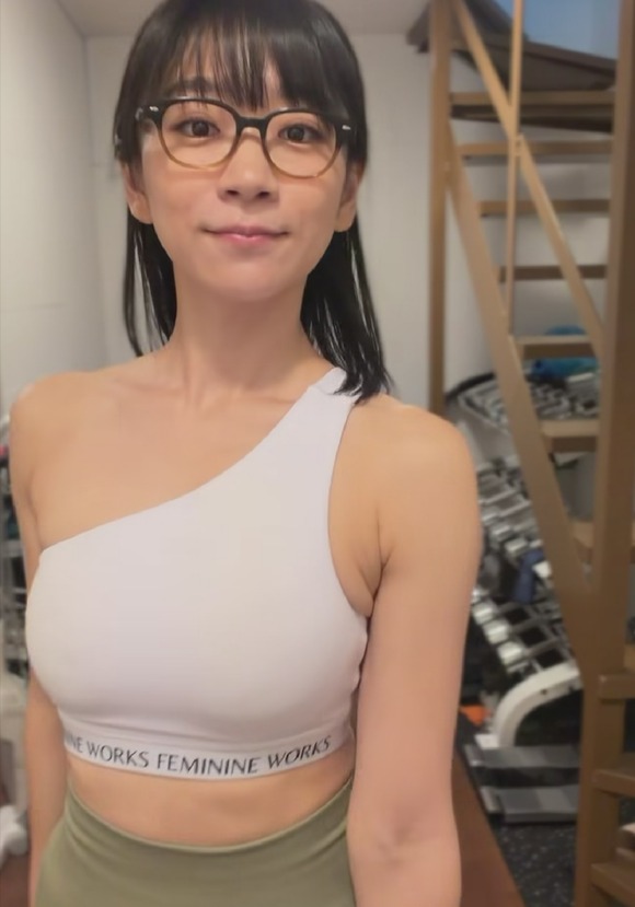 【朗報】時東ぁみさん(38)の尻、仕上がる（画像あり）