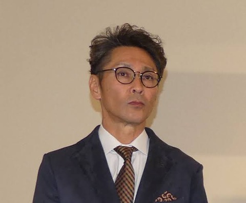 【巨人】元木大介が明かすベンチの裏側！阿部監督の時と橋上代行の時でキャッチャーの座る位置が変わりすぎている件