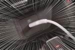 「USB挿しっぱ」でクルマが”故障”する？ 三菱公式の投稿にSNS騒然 「一体ナゼ？」「これマジで起きるよ」