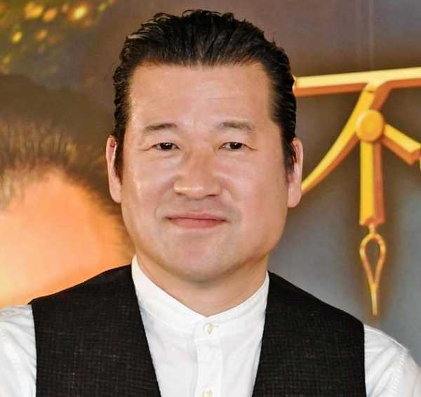 橋本愛「ごめんなさい私接触NGなのでアドリブで触らないでほしいです」佐藤二朗「そうなんだOK」