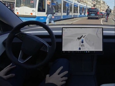 【動画】テスラの自動運転で駐車した結果がこちらです・・・www