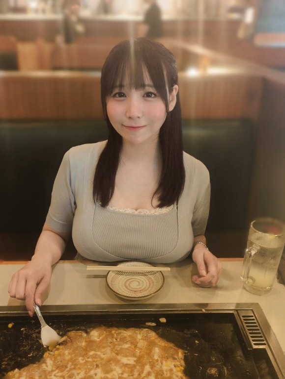 【画像】アナウンサーのお◯ぱい、デカすぎるwww