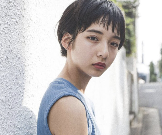 【悲報】山之内すず(容姿S、愛嬌S、えっちな顔S)←天下取れなかった理由？