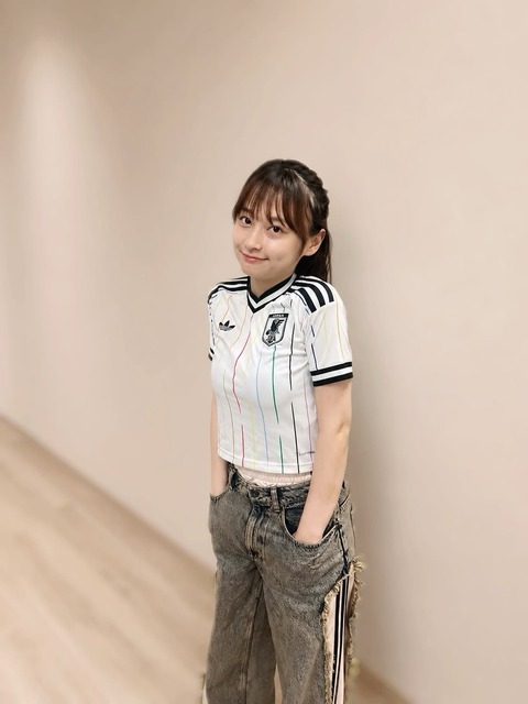 【画像】影山優佳さん、またまたピチユニ姿を披露www
