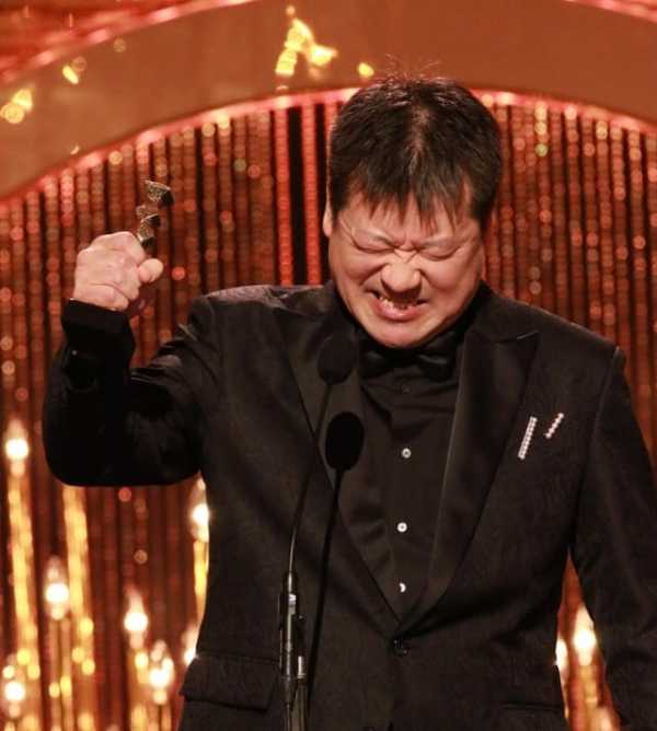【佐藤二朗、橋本愛問題】ていうか文春に垂れ込んだの誰なん？こいつが一番悪くね？