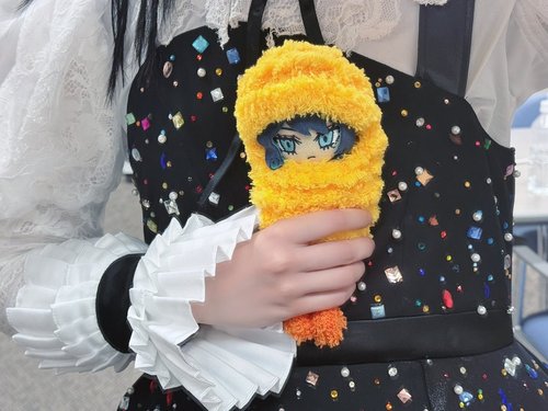 【画像】Adoさん、「寝ようぜ」と自身の姿を投稿
