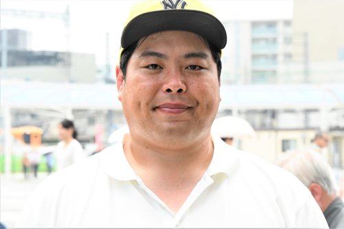 【悲報】へずまりゅうさん「これはマナー違反ですか？」完食した食事を社長に「意地汚い」と言われる・・・・・・・・・