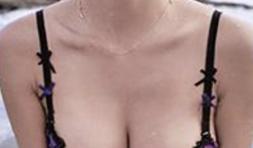 【速報】NHK、朝にはふさわしくない巨乳を起用して大変なことに…