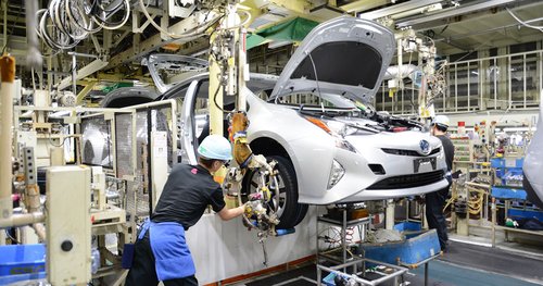 【困惑】豊田章男さん「車ってなんだと思う？」女子社員「移動手段です！」男子社員「……」
