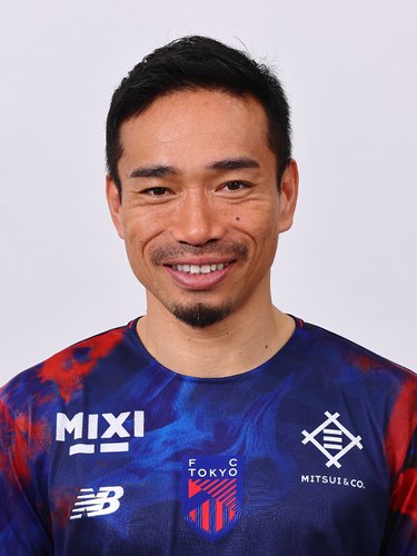 【悲報】長友佑都さん、何のために代表に選ばれたのかわからない…