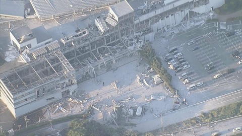 【悲報】「生存者を見つけて救助する段階にない」イオンモール熊本　現地警察官が明かす苦しい現状