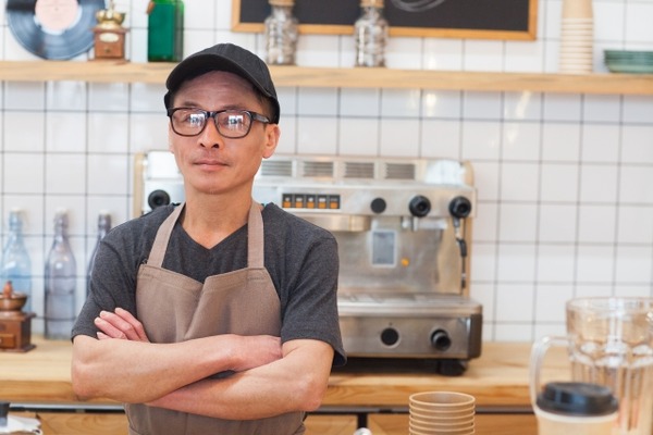 【衝撃】店員「あのー、万引きしましたよね？」俺「ﾊﾞﾗﾊﾞﾗﾊﾞﾗｧｯ!」←無言で商品をバラまいた結果⇒ｗ