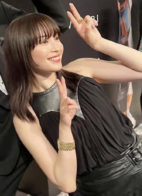 広瀬すず、それ完全に『MAN筋』・・・・・・