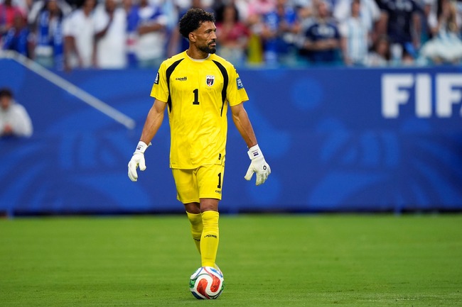 【動画】カーボベルデGK「良い試合にしよう」メッシ「は？気安く話しかけんな」