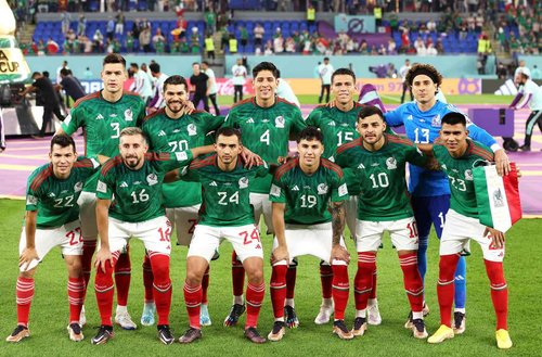 【衝撃】メキシコさん、40年ぶりにW杯決勝トーナメントで勝ってしまう