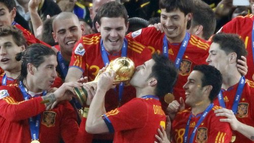【歓喜】スペインさん、延長戦を制し38戦無敗の世界新でW杯優勝