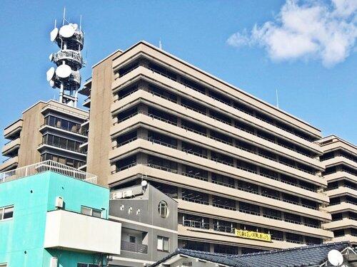 【悲報】クレーマー「いやぁぁぁ警察官が勤務中に警察署でセッ◯スしてるの～」→警察官、退職へ…