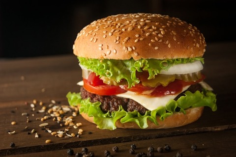 ハンバーガーに入ってる漬物あるでしょ