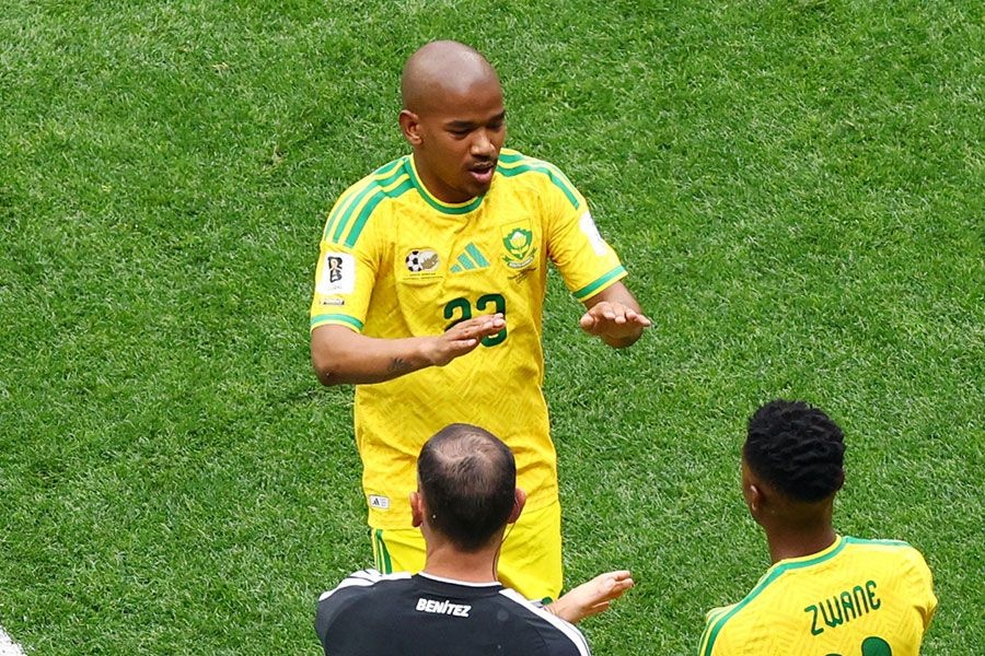 【訃報】南アフリカ代表の25歳MFが急死 W杯から帰国直後に悲劇…現地報道「悲しいことに帰らぬ人となった」自宅で自ら命を絶ったか