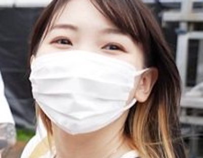 【画像】YOASOBI・幾田りら(25)、朝からお●ぱいアピールしてしまう！