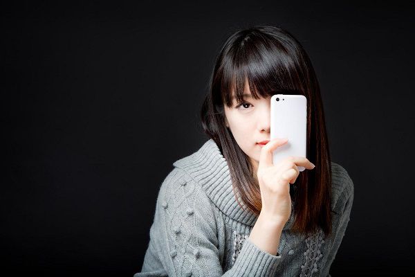 早めに帰宅したら嫁がいない。電話をしてみたら嫁は即時に帰ってきて…「違う人のところ行ってました(泣)」　俺「…」　嫁「私が養うから、一秒でも長く一緒にいて」　→　そして、なんと今は…….