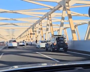 【動画】東北道で起きた6台が絡む玉突き事故の瞬間（ドラレコ）