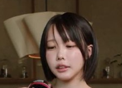 【最新動画】あのちゃん、意外に大きな乳袋を隠し持っていた！