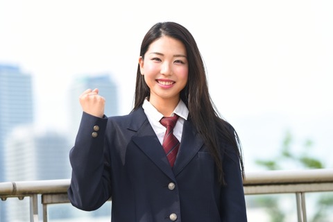 【画像】田舎のJKの休日www