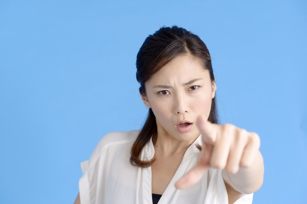 拷問官「この家で1年間生活しろ！」彡(^)(^)「どうせ余裕やろwww」⇒！！