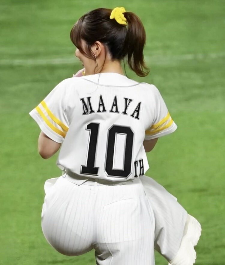 【画像】内田真礼さんのお尻に･･･