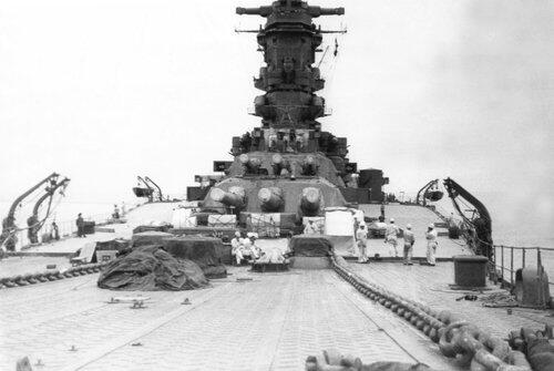 【悲報】大日本帝国「あかんアメリカに石油とめられた！せや！アメリカに戦争仕掛けるで！」