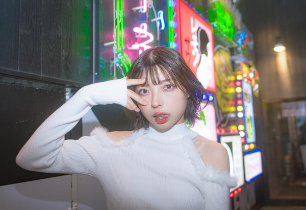 【画像あり】ギャル「おにーさんイケメンだしどこでもついて行くよ♡♡♡♡」⇒♡♡