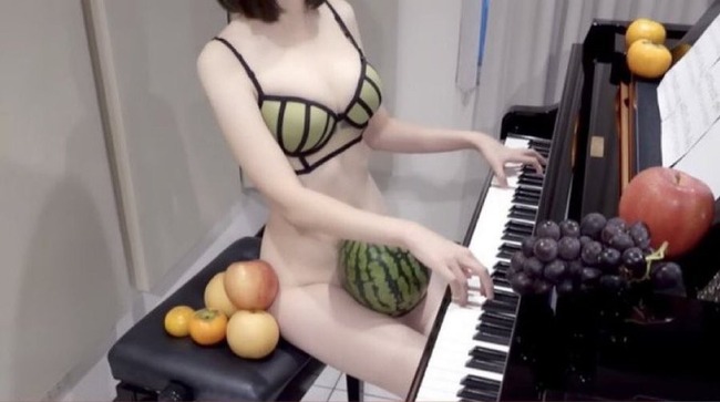 【画像】おっぱいピアノさん、ピアノもおっぱいもやめて「これ」をアップwww