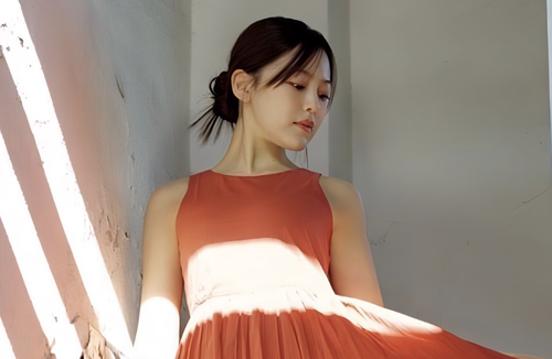 【朗報】柴田柚菜の水着写真集www