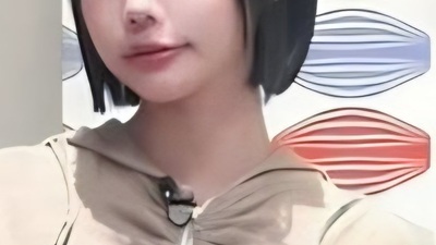 【画像】あのちゃん、乳が強調されるエチエチすぎる服を着てしまう！