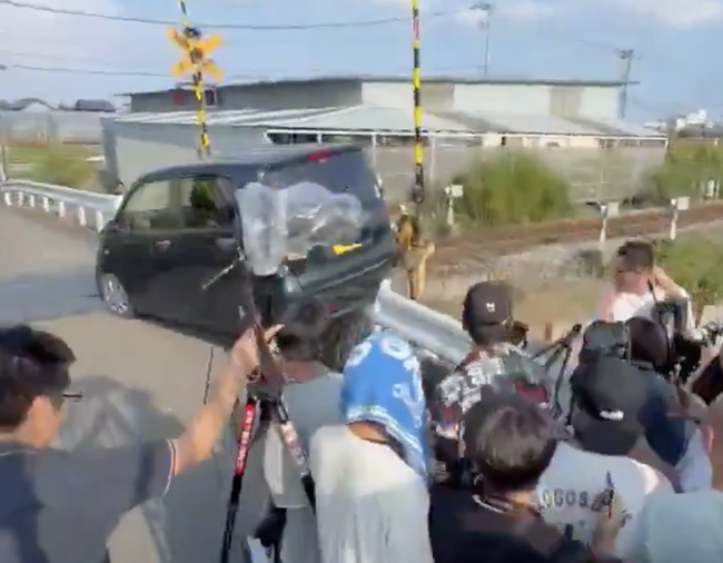 【速報】撮り鉄殺人未遂事件の『別角度』ガチでエグいエグいエグいwww