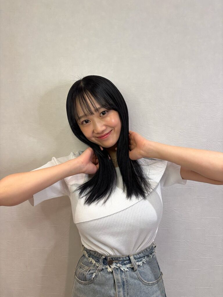 芸能界を引退した爆乳女、なぜか今もSNSでおっぱい画像を投稿！